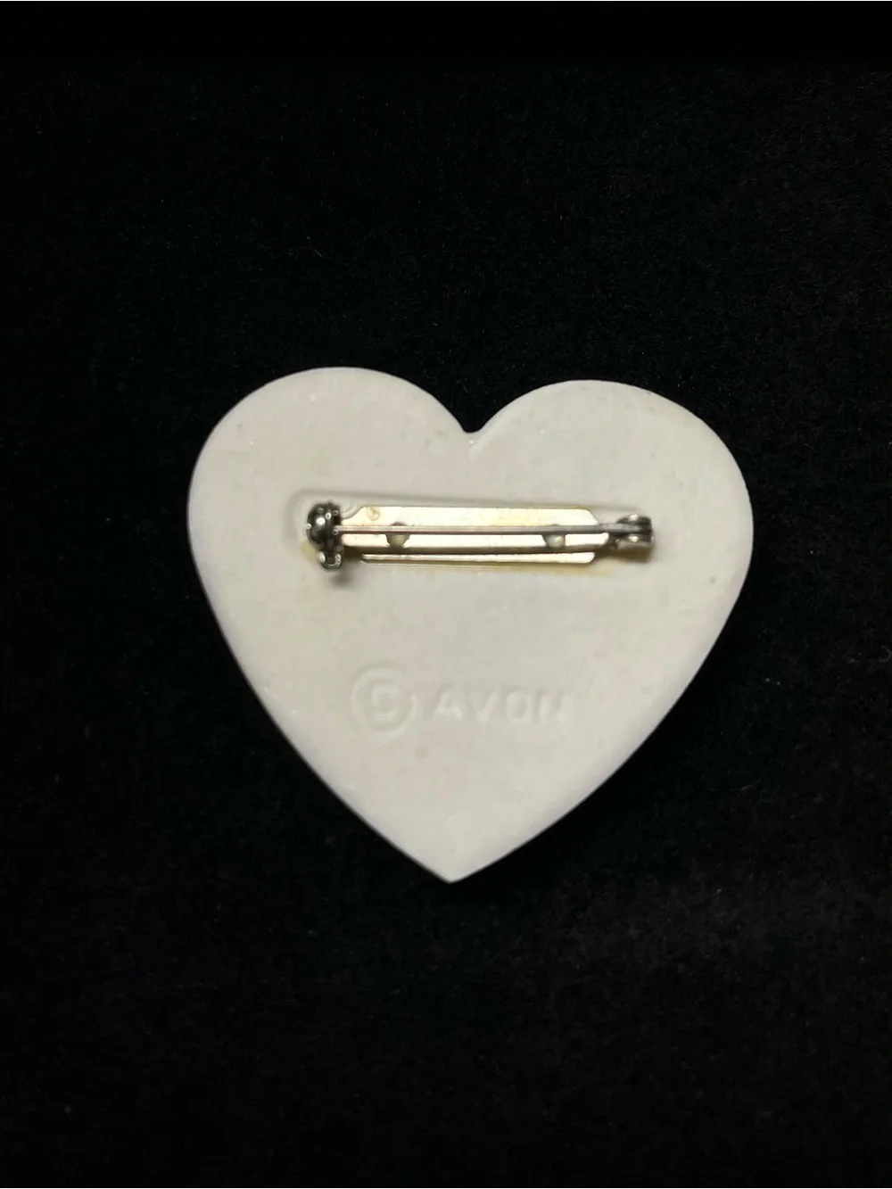 Vintage Avon Floral Heart Brooch White Ceramic Porcelain Purple Flower Pin